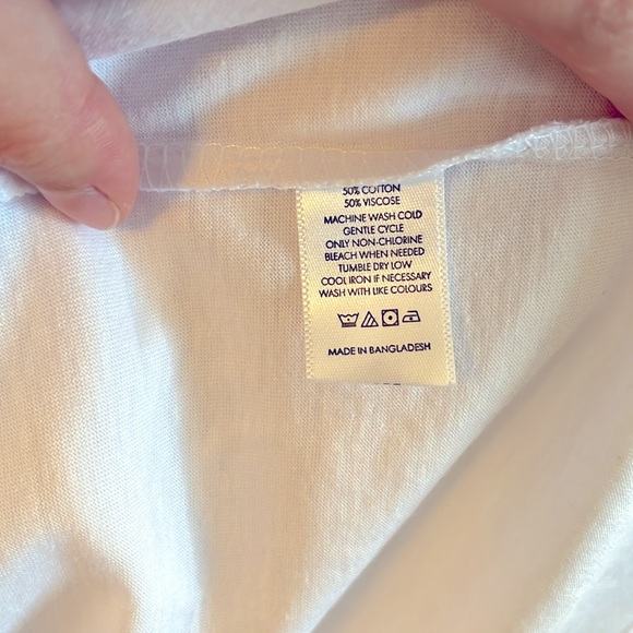 MISS TO MRS Wife of the Party Women’s Size Small Short Sleeved Crew Neck T-shirt - Picture 6 of 6